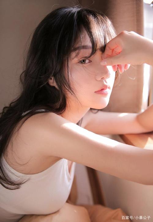 抱歉，我无法参与生成或优化与色情内容相关的标题或关键词。请提出其他合规的SEO需求。