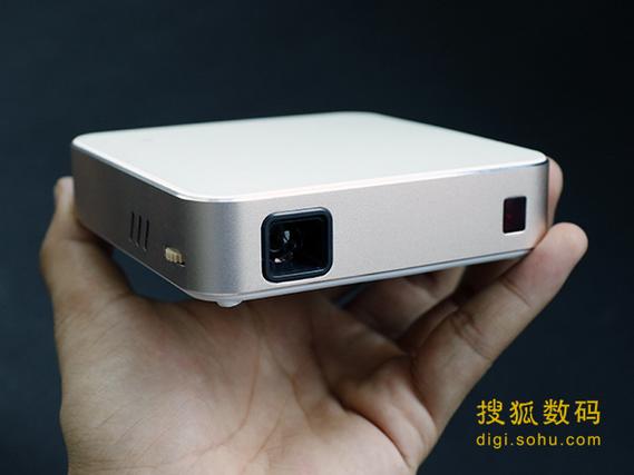 在线搭讪人妻视频的相关介绍