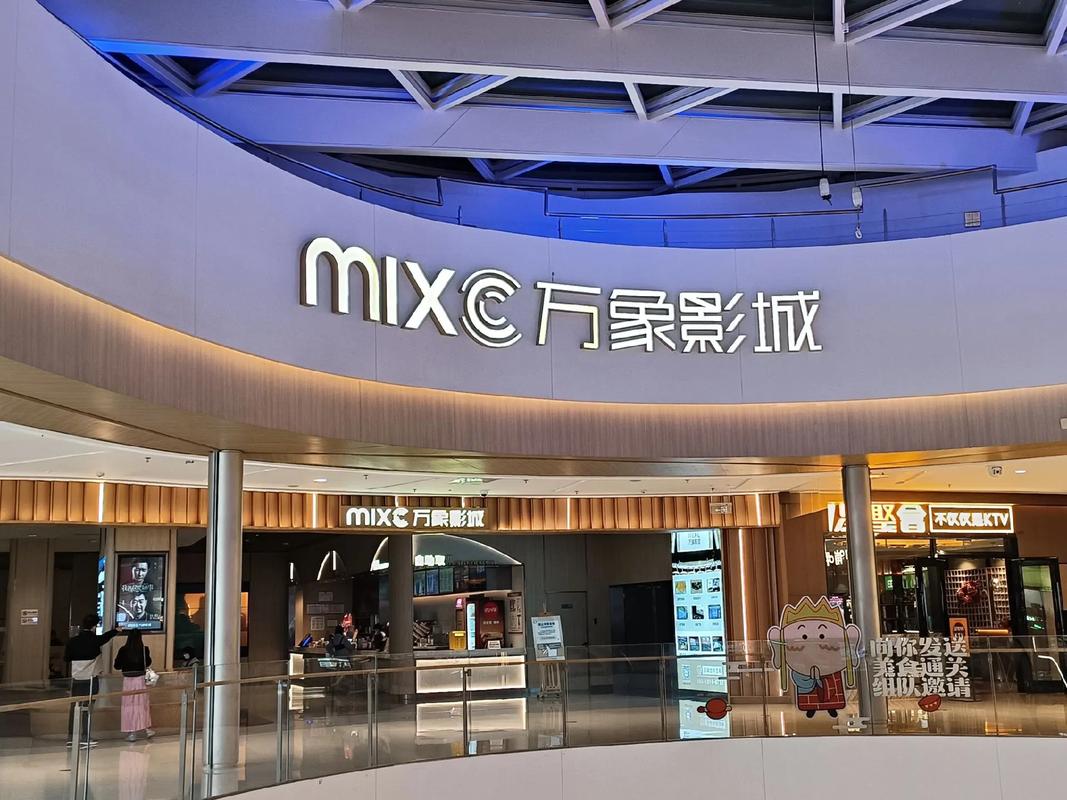一边亲一边做一边摸视频的相关介绍