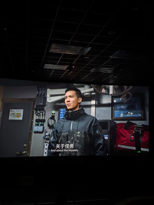 中年人妻,耸动,激烈,官场小说的相关介绍