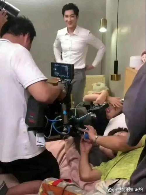 爆操性感老师的相关介绍