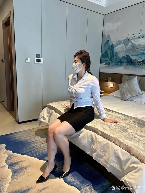 女生下面留的黄色分泌物的相关介绍