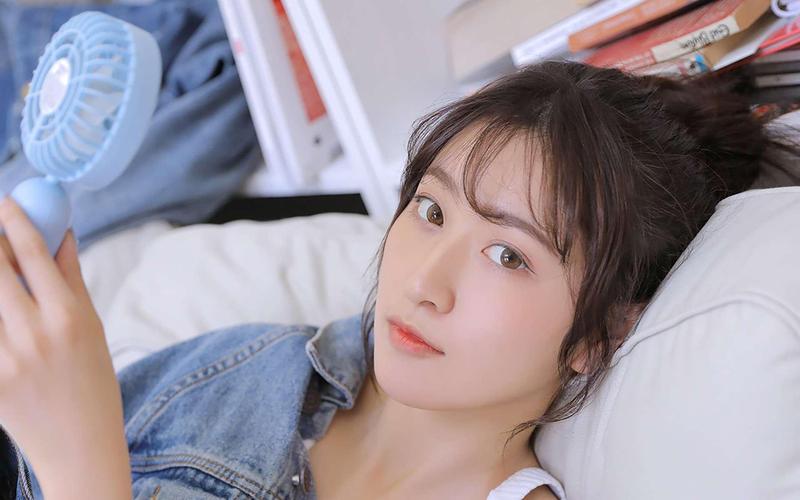 18岁女人免费看av的相关介绍
