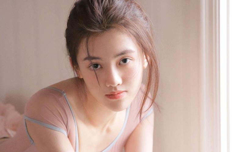 少妇综合av的相关介绍