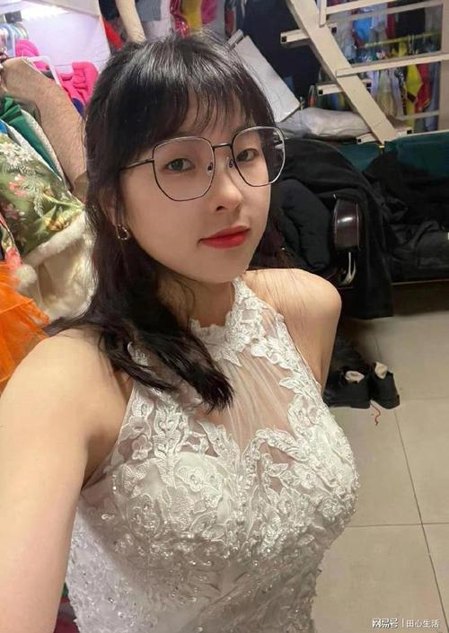 女生阴道分泌物发黄很黏的相关介绍