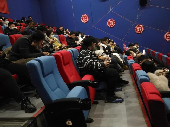 亚洲av少妇熟女综合网的相关介绍