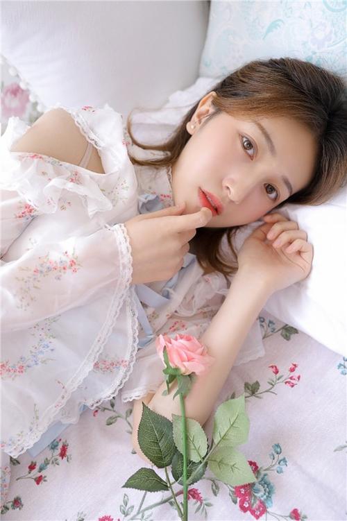 女秘书完整的相关介绍