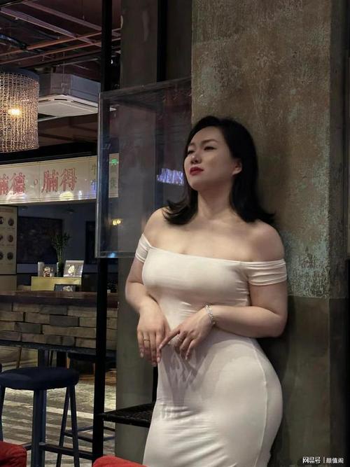 女生下面有黄色块状分泌物的相关介绍