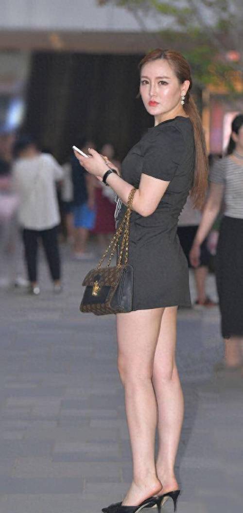 女生私密免费看网站的相关介绍