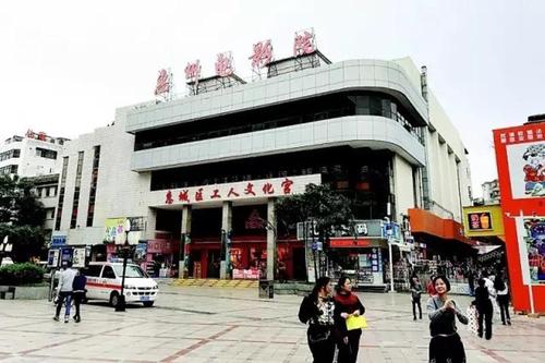 性少妇av的相关介绍