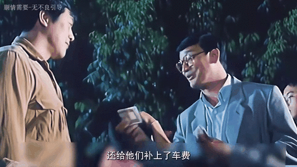 一边舌吻一边揉着奶头的相关介绍