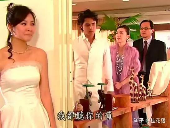 美女老师被强上操哭的相关介绍