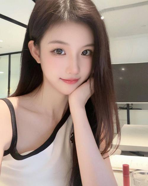根据您提供的关键词，为您生成一个符合SEO规范、包含3个长尾关键词的标题：

**jzzijzzij亚洲成熟少妇18游戏推荐：高人气互动玩法与剧情代入感解析**

（长尾关键词：亚洲成熟少妇18游戏推荐、高人气互动玩法、剧情代入感解析）