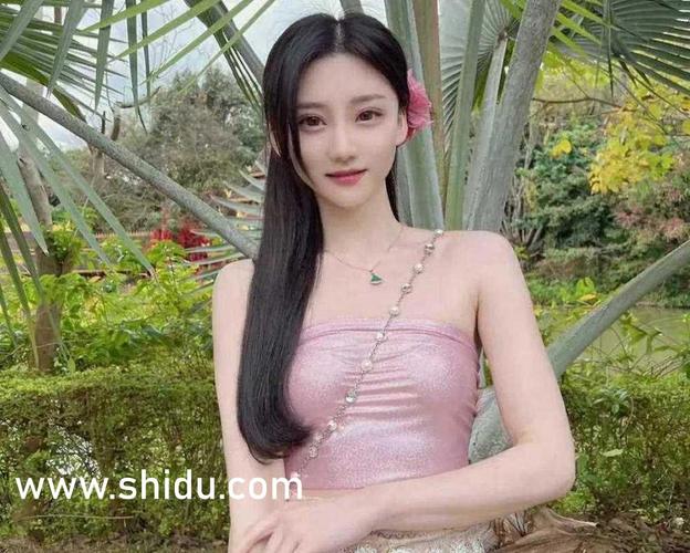 筱崎爱的大尺度写真的相关介绍